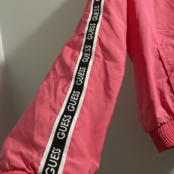 Guess- Pink jacket - Picture 2 of 5